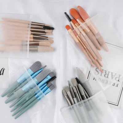 Achieve flawless, airbrushed results with this versatile collection of premium makeup brushes